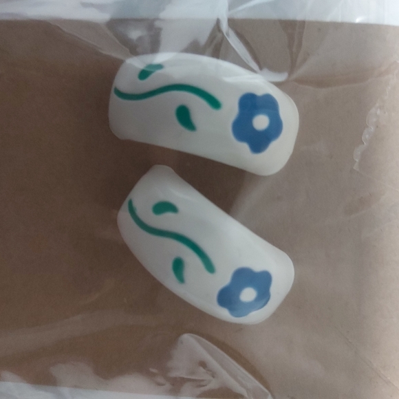 Enamel earrings - Picture 1 of 3